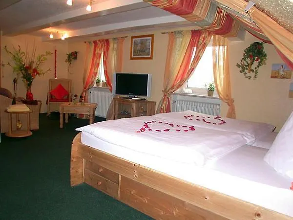 **  Hotel 